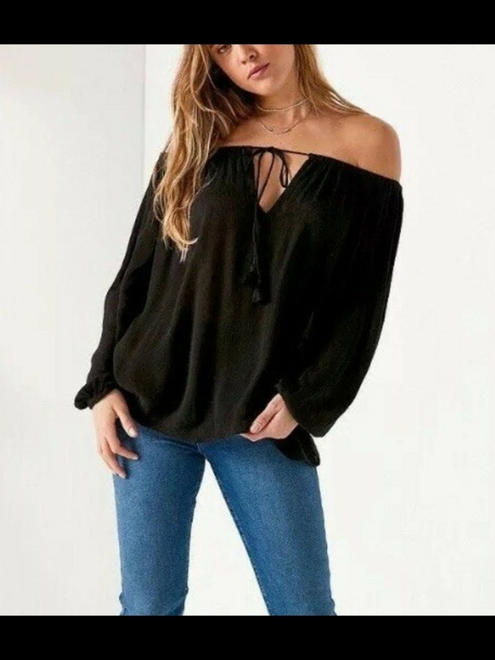 Kimchi Blue Tops - Kimchi Blue Black Off-Shoulder Peasant Blouse